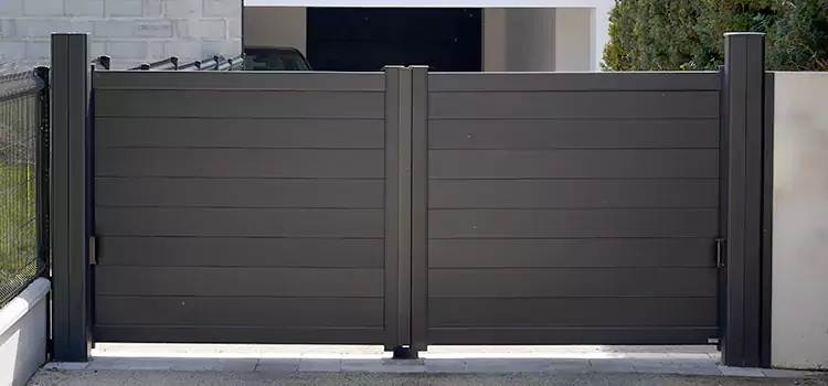Common Residential Gate Issues We Resolve in McHenry, IL