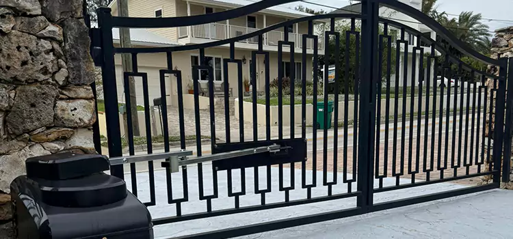 Swing Gate Opener with Keypad McHenry